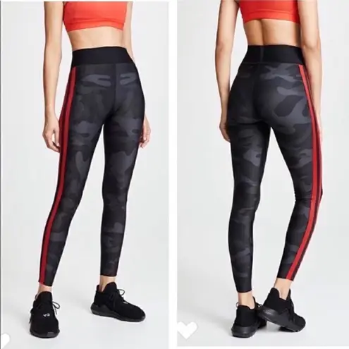 Ultracor Nwot Camo collegiate leggings size small
