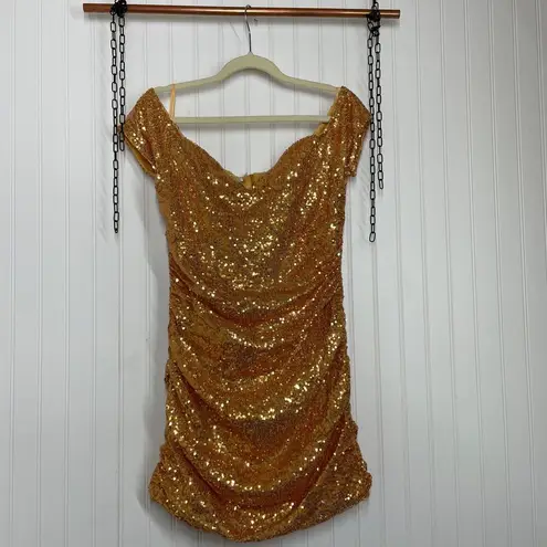 In The Style NWT Exclusive Gold Sequin Ruched Holiday Off Shoulder Mini Dress 12