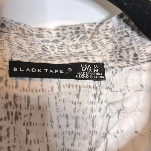 NWOT DEX Black Tape Snakeskin Print Tunic White Size M