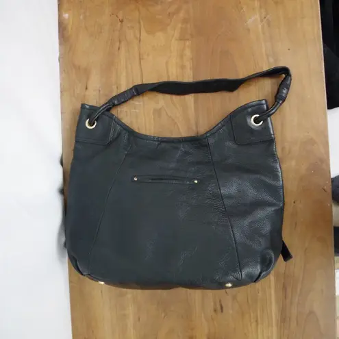 B Makowsky Black Leather Tote Style Shoulder Purse