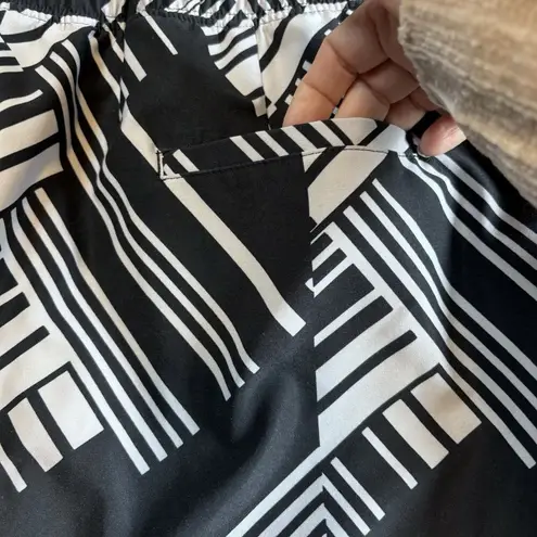 Slazenger GOLF BLACK/WHITE PRINT ELASTIC WAIST GOLF/TENNIS PULLON SKORT Size S