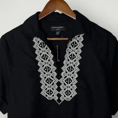 Banana Republic  Linen Blend Embroidered Top Black White Medium Short Sleeve Boho