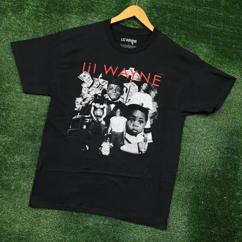 Lil Wayne Young Money Records Album Logo T-Shirt Size Large