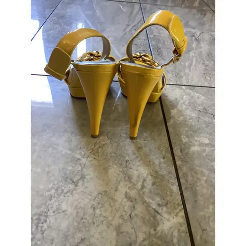 Stuart Weitzman  Shoes Womens Size 7 Yellow Patent Slingback Platform Peep Toe