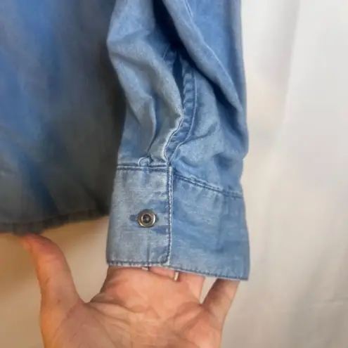 Bandolino Denim Vneck Cotton Blend Beaded Textured Shoulder Size Small Chambray