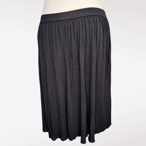 T Tahari Black Pleated Skirt Lightweight Chiffon Petite Small