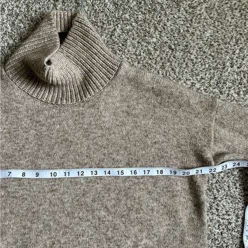 Loft  Turtleneck Cream Sweater Neutral Casual Comfy Spring Medium Wool