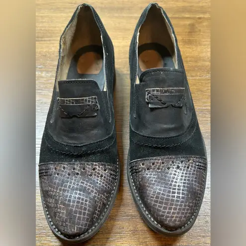 Casta Anthropologie Size 37 (6.5