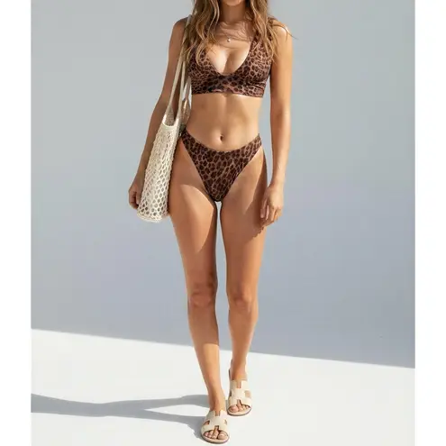 MONDAY SWIMWEAR Set Aruba Top (P/S) & Capri Thong Bottom (S)