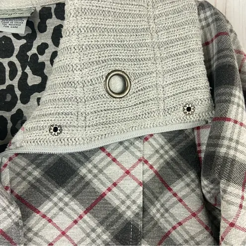 Daytrip Gray Plaid Cozy Flannel with Sweater Trim Jacket Size Medium