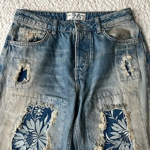 Free People  Desert Rose Jeans High Rise Straight Leg Embroidered Floral Patch 26