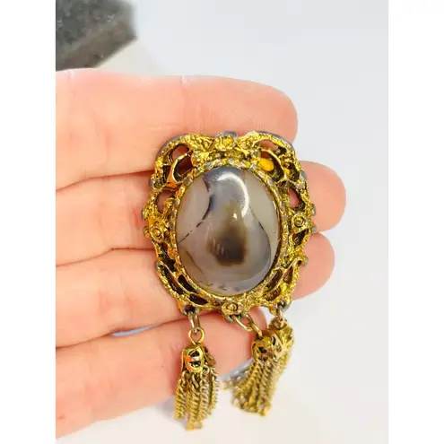 Vintage Gold Filigree Brooch With Agate
