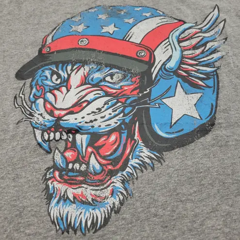 Celebrate Patriotic Shirt Size Large American Flag Motorcycle Helmet Tiger Shirt Unisex T