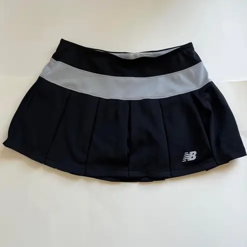 New Balance  black and grey pleated tennis skirt