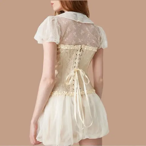 Super cute cream silky look bustier! New Size 3X
