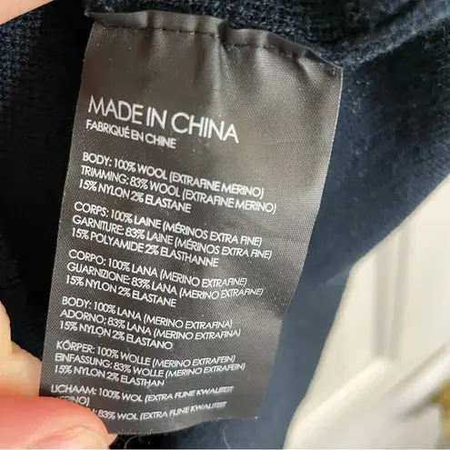 Club Monaco Club Monoco Elegant Dark blue Wool Pencil Skirt With Tied Back Size Small chic