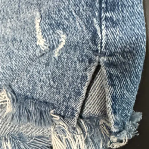 Abercrombie & Fitch A&F The Mom Short Mid Rise Curve Love Distressed Blue Jean Shorts Size 32/14 thumbnail 3