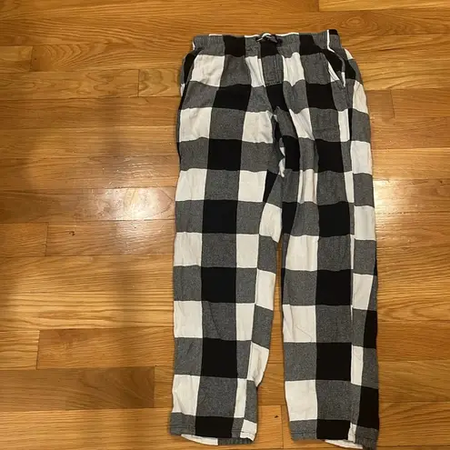 Old Navy  2 pair flannel lounge pants size small .