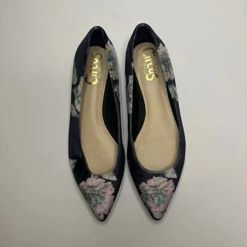 Circus by Sam Edelman Circus by Sam‎ Edelman Women's Ryane Floral Velvet Ballet Flat Size 6