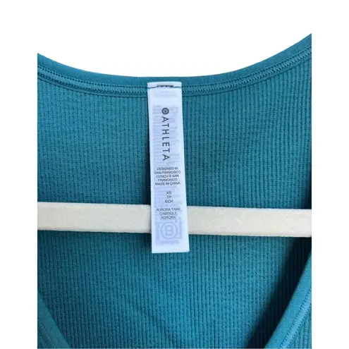 Athleta  Size XS Aurora Seamless Tank Top, Green Teal Versatile Shirt NWT