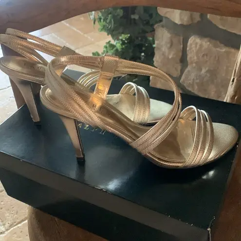 Ralph Lauren Beautiful gold,  heels, 7 1/2