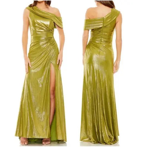 Mac Duggal 27152 Off-Shoulder Metallic Gown