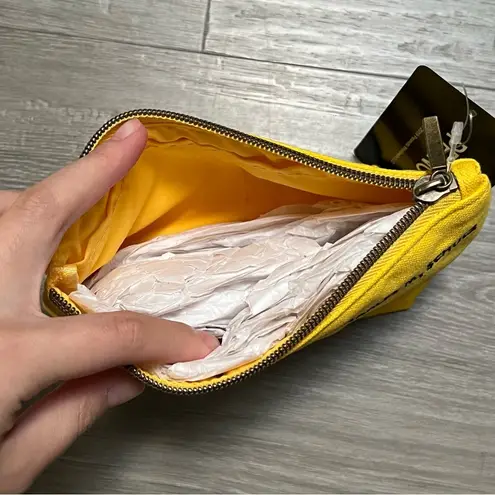 Snoopy peanuts charlie and sally brown mini pouch bag Yellow