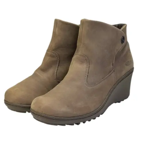 Keen Akita Wedge Boots GUC $130 Size 38.5/ 8 US S3719