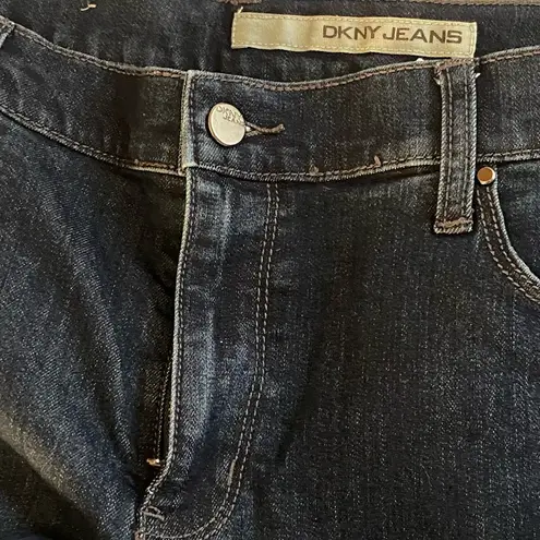 DKNY  Jeans 👖 like new