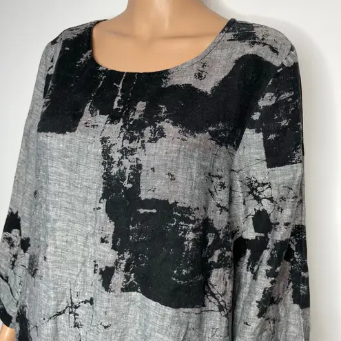 Habitat Clothes to Live In abstract print linen blouse Small BlackGrey Lagenlook