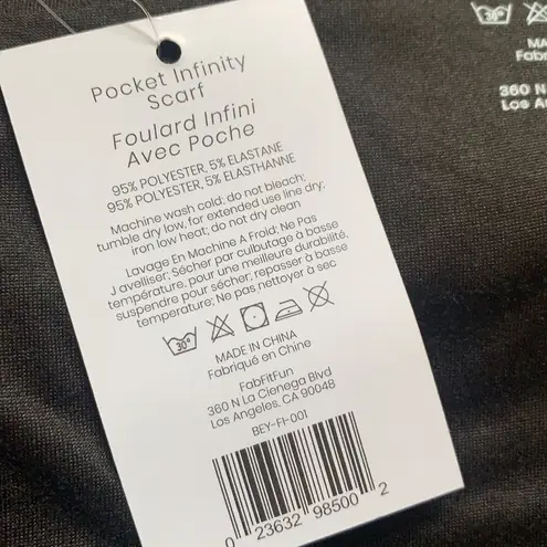 Beyond Yoga Black/Dark Gray Infinity Scarf with Zip Pocket New with Tag W-115