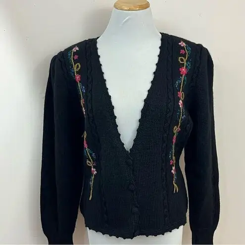 Susan Bristol  Vintage Black Wool Sweater Granny Core Embroidered Floral M