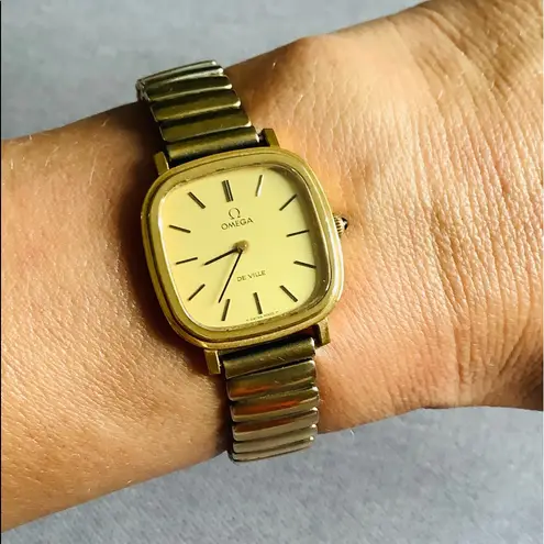SWISS made OMEGA watch for lady 🌟🌟🌟 Gold