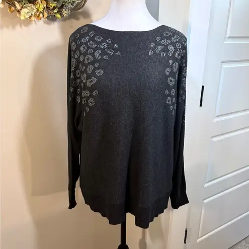 Rafaella NWT Rafaela Women's Leopard Sparkle Shoulder
Sweater Gray Heather~Large 💚