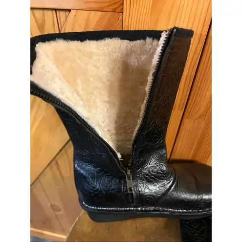 Alegria Black Embossed Rose Vale Boots Size EU 38 US 7.5-8 Shearling Leather