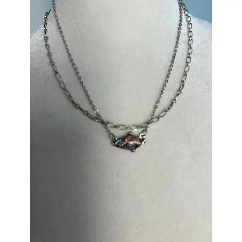 None Silver-toned layered necklace with a unique iridescent pendant 15-18”