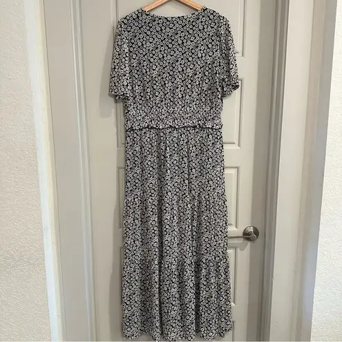 Ember Floral Black and White Maxi Dress L/XL Size L