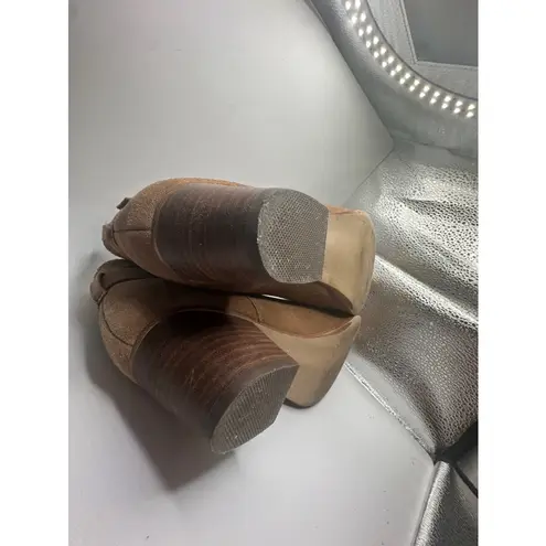 Franco Fortini Niki suede tan women's size 8 ankle boot