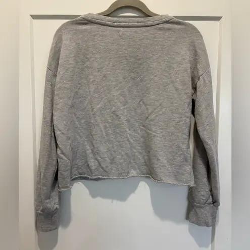 Colsie Gray Cropped Relaxed Crewneck Sweatshirt Size S