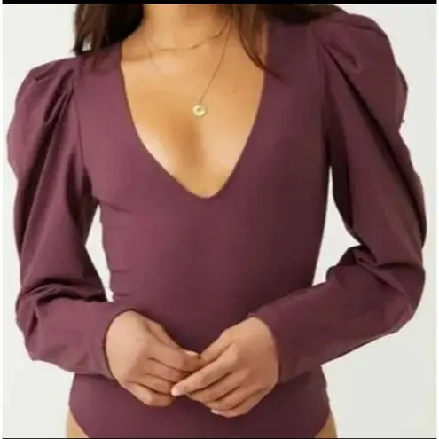 Free People  Intimately Small Va Va Voop Bodysuit Puff Sleeve V-Neck Snap Thong