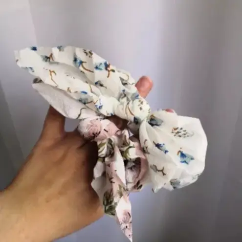 Boutique Pink Flowers Hair Scrunchie & Hair Tie