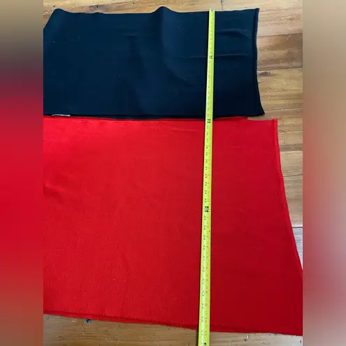 Henri Bendel Bold Wool Cape Red and Black Vintage