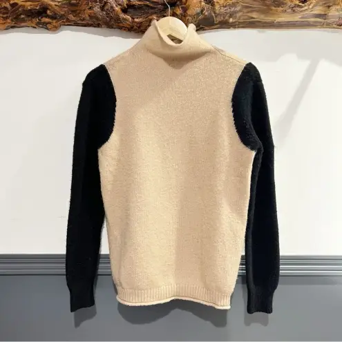 On Trend Cream and Black Turtleneck Sweater Tan Size M - Image 2