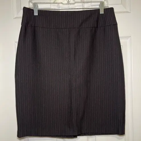 New York & Co. Size Medium Black & Red Pinstripe Pencil Skirt Slit Stretch