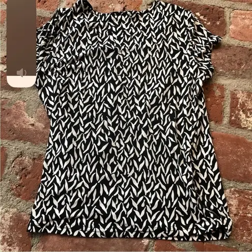 Elle Size Small black top and Carol Rose size small black & white top- two tops!