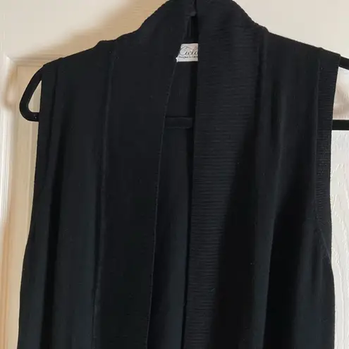 Black Sleeveless Cardigan Vest with front pockets size medium