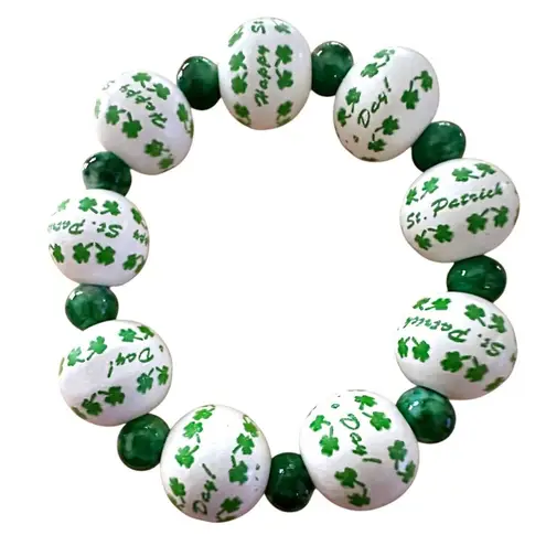 Happy St Patricks Day Shamrock Wood Beaded Stretch Bracelet Marbled Acce… Green