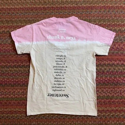 Ariana Grande  SWEETENER WORLD TOUR TIE DYE TOUR TEE