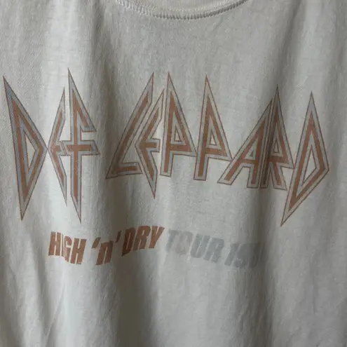 Recycled Karma Distressed Def Leppard T Shirt Womens White Medium M Music Band Graphic Tee Logo