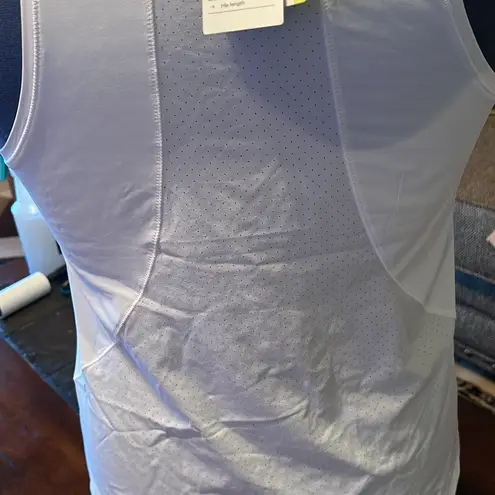 All In Motion New with tags ladies athletic shirt Sz XL by